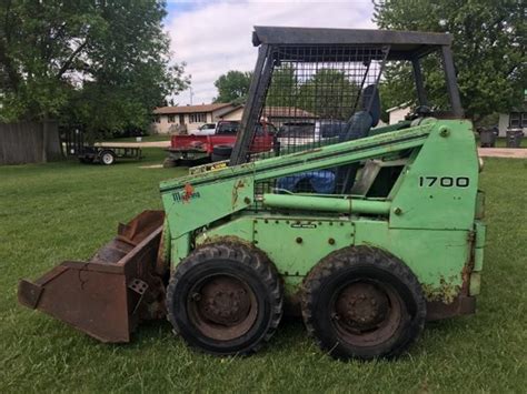 1968 omc 440 skid steer|omc mustang 440 won't turn.